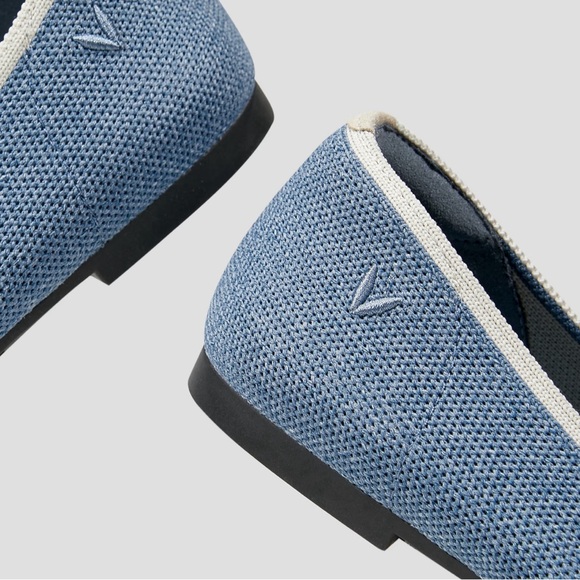 VIVAIA Round-Toe Embroidered Loafers - Picture 4 of 6